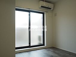 ブライト三軒茶屋 102 1階1DKのリビング/ダイニング