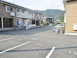 6 / 9