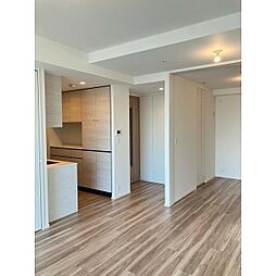 ＨＡＲＵＭＩ ＦＬＡＧ ＰＡＲＫ ＶＩＬＬＡＧＥ Ｔ棟 24階3LDKのリビング/ダイニング