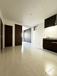 近鉄奈良線 河内花園駅 徒歩6分の賃貸アパート 1階1LDKのリビング/ダイニング