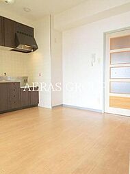 チェスターハウス川口 7階3DKのリビング/ダイニング