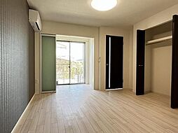 大鈴樹III 1階1Kのリビング/ダイニング