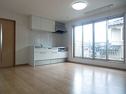 サニーグレイス 201 2階2LDKのリビング/ダイニング