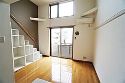 ガーデンビィラ伍番館 202 2階ワンルームのリビング/ダイニング