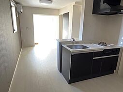 SUN RHYTHM 1階1LDKのリビング/ダイニング