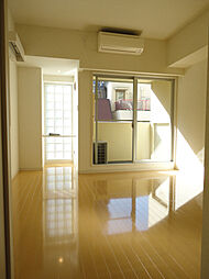 ニューシティアパートメンツ新川II 7階1Kのリビング/ダイニング