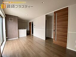 Blooming Stage 3階2LDKのリビング/ダイニング