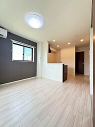 ストレリチア 2階2LDKのリビング/ダイニング