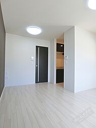 Roof Palace(ルーフ　パレス) 205 2階1LDKのリビング/ダイニング