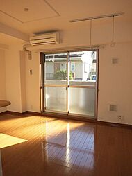 多摩都市モノレール 甲州街道駅 徒歩10分の賃貸マンション 1階1LDKのリビング/ダイニング