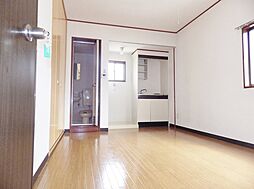 メゾン・モンテリマール 201 2階ワンルームのリビング/ダイニング