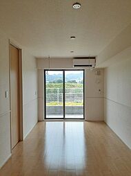 ブリーズ 1階1LDKのリビング/ダイニング