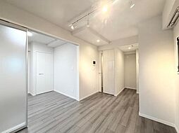 ラぺルラ四谷 4階1LDKのリビング/ダイニング