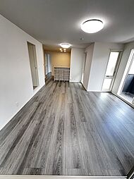 ベァーフルート長曽根 3階2LDKのリビング/ダイニング