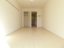 スクルド 3階1Kのリビング/ダイニング