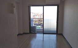 ホワイトウィング越野 3階ワンルームのリビング/ダイニング