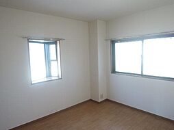 ヴィレッジ国立富士見台第1 3階2DKのリビング/ダイニング