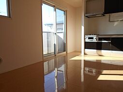 プレジール 2階1LDKのリビング/ダイニング