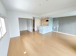 コンフォリア高島平 1-506 5階3LDKのリビング/ダイニング