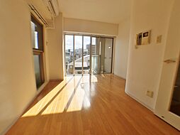 NESTY　FLAT 702 7階1Kのリビング/ダイニング