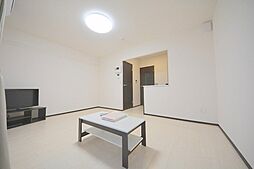 レオネクストＮＡＧＯＭＩ 2階ワンルームのリビング/ダイニング