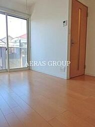 Eddies Home 1階ワンルームのリビング/ダイニング