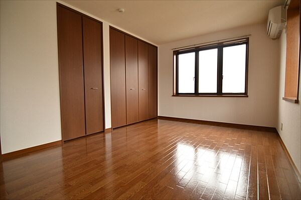 detached 東京都国立市中２丁目19-34

地図を見る