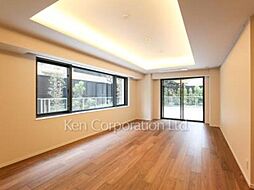 ザ・パークハウスグラン南青山四丁目 1階2LDKのリビング/ダイニング