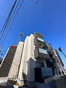 七道駅より徒歩9分 3階 築1年11ヶ月の賃貸物件