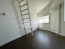 ホワイトハウス日野 201 2階ワンルームのリビング/ダイニング