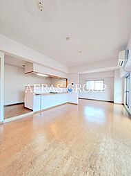 コスモリード八王子 5階4LDKのリビング/ダイニング