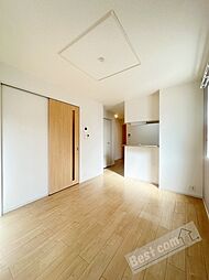 エレガント茱萸木 1階1LDKのリビング/ダイニング