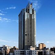 六本木駅より徒歩3分 築14年 39階建の賃貸物件