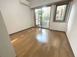 ロアール世田谷等々力 1階1Kのリビング/ダイニング