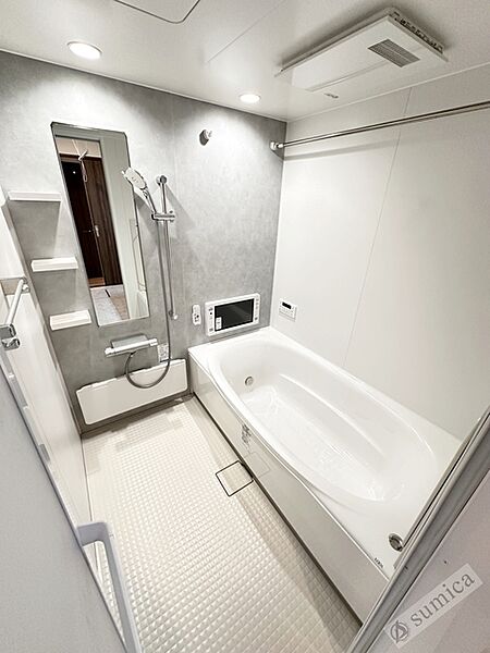 画像21:浴室テレビ・1坪サイズの大きいバスルーム♪