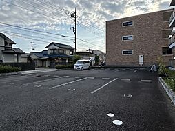7 / 11