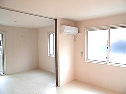 コア・ジュピター円町 1階1LDKのリビング/ダイニング