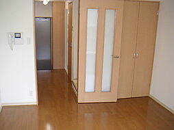 アステラス烏山 103 1階1Kのリビング/ダイニング