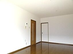 ストークハウス 2階2LDKのリビング/ダイニング