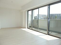 京王相模原線 京王永山駅 徒歩12分の賃貸マンション 4階3LDKのリビング/ダイニング