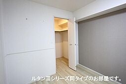 ハピネスI番館 2階2LDKのリビング/ダイニング