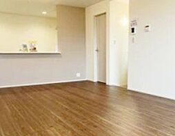 マイホームネクスト足立区東伊興 2号棟 2SLDKのリビング/ダイニング