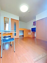 レオパレスＰｉｓｔａＣ 1階1Kのリビング/ダイニング