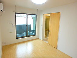 ルミエールモンドＢ 201 2階1LDKのリビング/ダイニング