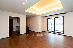 メゾン・ド・パンテュール 4階2LDKのリビング/ダイニング