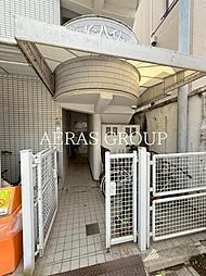10 / 18