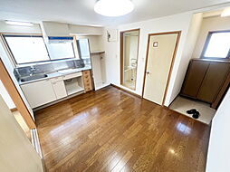 京王相模原線 南大沢駅 徒歩10分の賃貸マンション 3階1Kのリビング/ダイニング