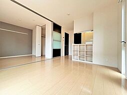 ラフィーネVII 1階1LDKのリビング/ダイニング