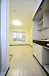 ビラメゾン国立 1階ワンルームのリビング/ダイニング