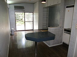 JR中央線 八王子駅 バス25分 丹木2丁目下車 徒歩5分の賃貸アパート 1階ワンルームのリビング/ダイニング